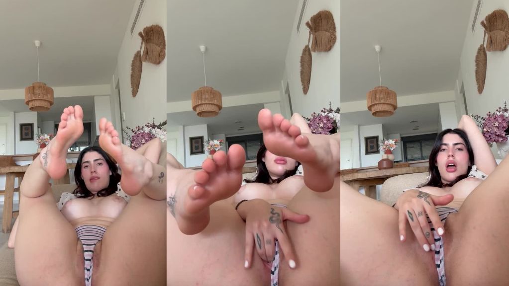 Paufrancoficial Enjoys Fingering Her Wet Pussy On Couch Onlyfans Video Leaked
